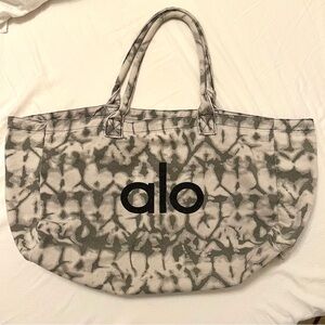 ALO Yoga Canvas Tote